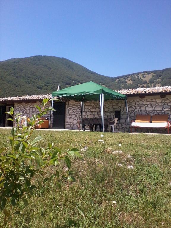 Chalet Vista Lago San Gregorio  Exterior photo