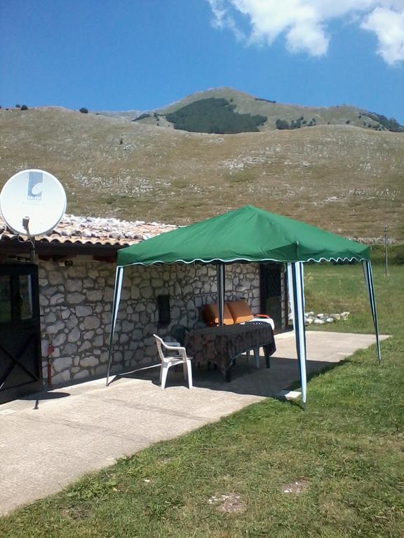 Chalet Vista Lago San Gregorio  Exterior photo