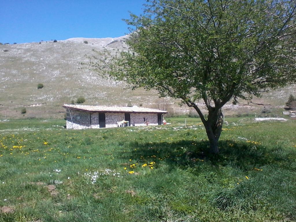 Chalet Vista Lago San Gregorio  Exterior photo