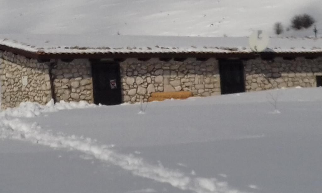 Chalet Vista Lago San Gregorio  Exterior photo